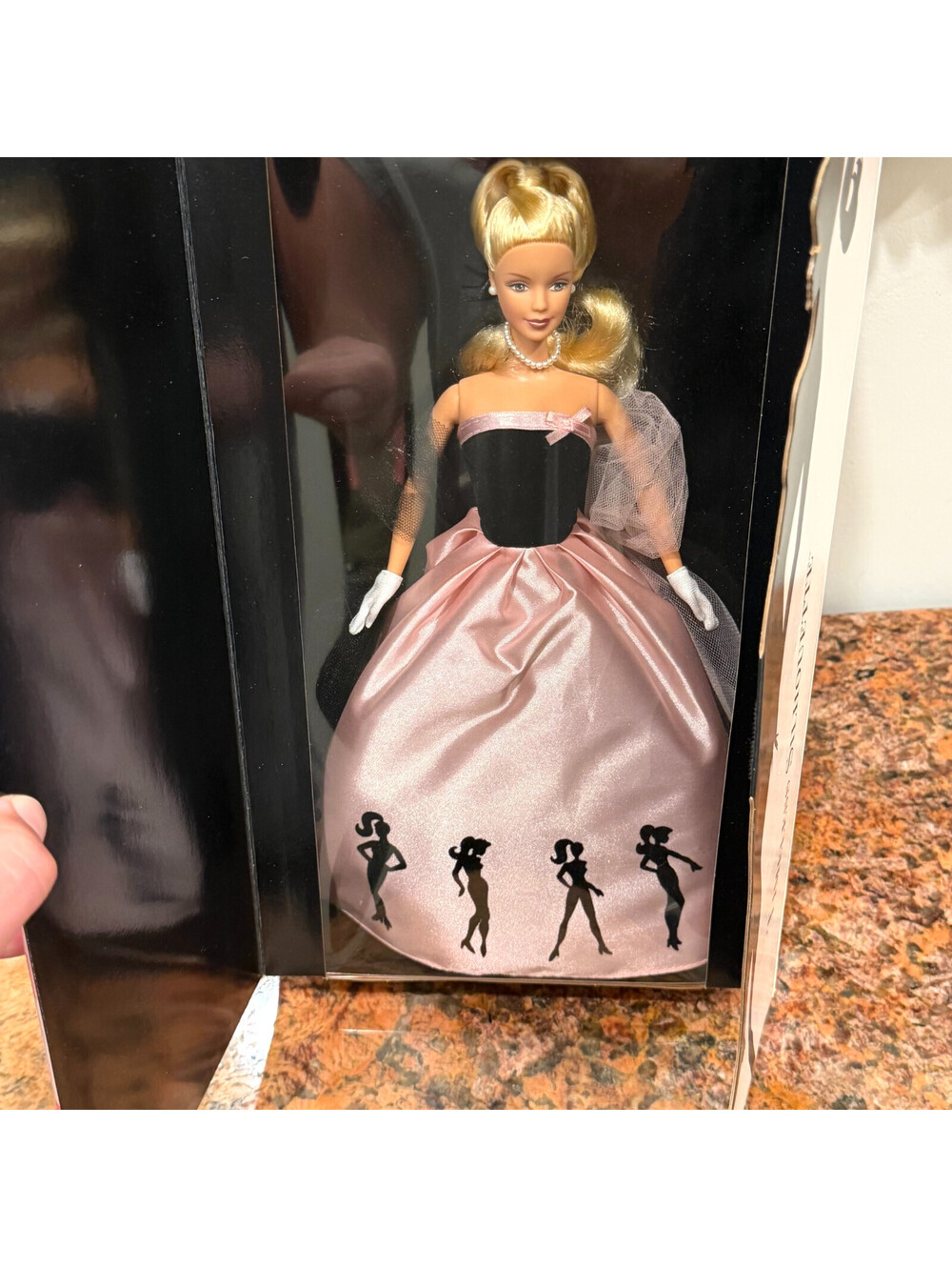 Vintage 2000 Timeless Silhouette Barbie Doll Special Edition Mattel Avon